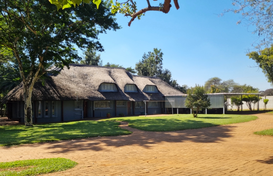 Commercial Property for Sale in Boschfontein A H North West